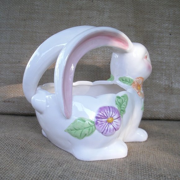 Vintage Ceramic Rabbit Basket Style Planter - Picture 8 of 16